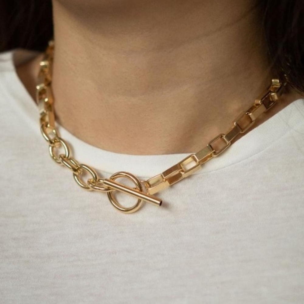 ***NWOT 18K gold plated choker necklace - Picture 4 of 5